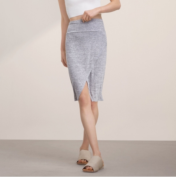 Aritzia Wilfred Free Celia Skirt